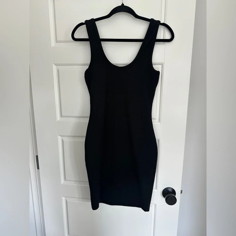 Dex Black Bodycon Mini Dress Scoop Neck Sleeveless - Picture 2 of 3